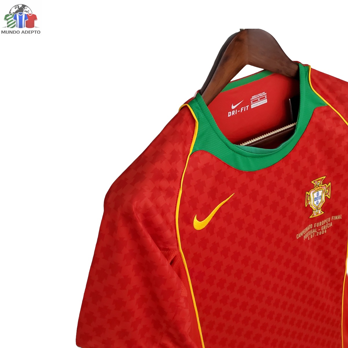 Camisola Portugal Principal - Euro 2004 3