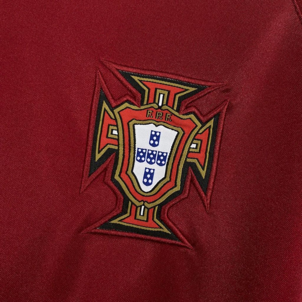 Camisola Portugal Principal - 1997 3