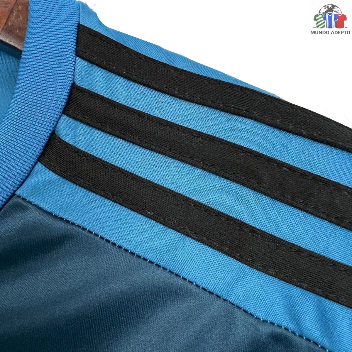 Camisola Real Madrid Terceira - 17/18 3